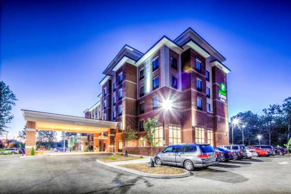 Holiday Inn Express & Suites Cleveland/Westlake an IHG Hotel