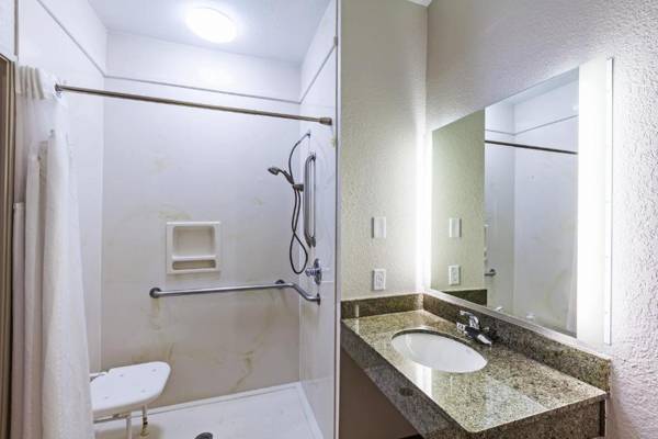 Holiday Inn Express Hotel & Suites Tulsa South Broken Arrow Highway 51 an IHG Hotel