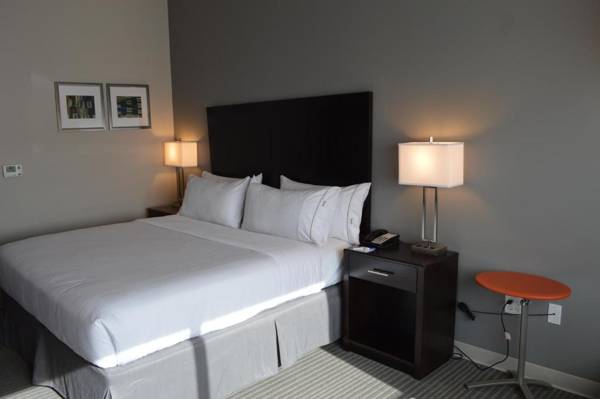 Holiday Inn Express & Suites Claremore an IHG Hotel