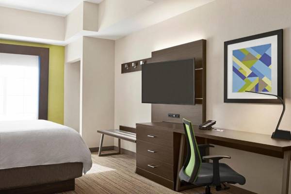Workspace - Holiday Inn Express Hotel & Suites Durant an IHG Hotel
