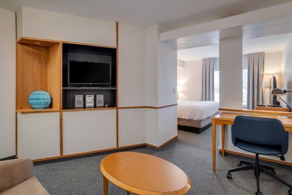 Workspace - Fairfield Inn & Suites by Marriott Lawton