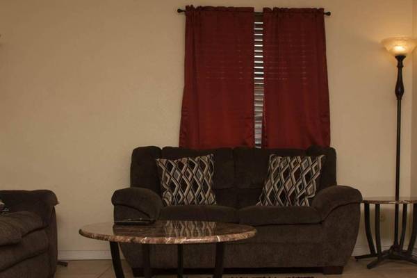 Less than 1 mile from Fort Sill 2 Bedrooms!!!!