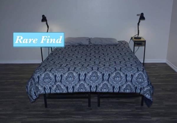 !!!Comfortable Stay Five Minutes Away!!!