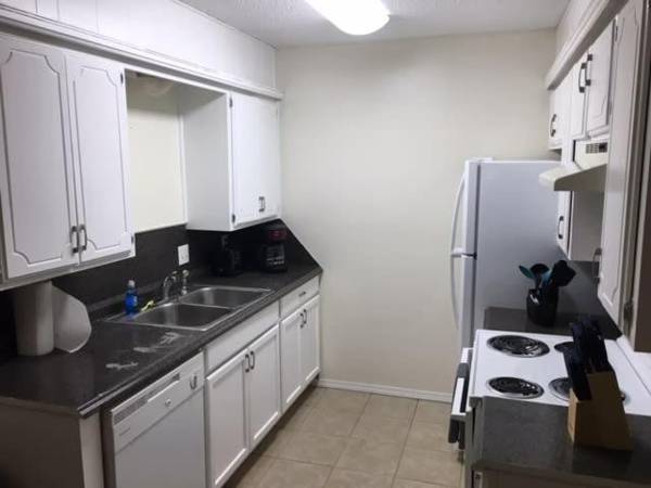 Two-bed one-bath downstairs close to Fort Sill!