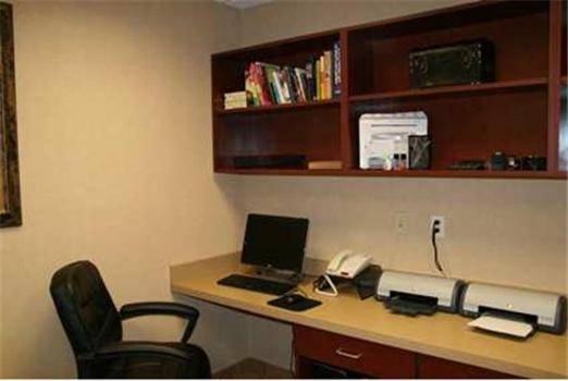 Workspace - Hampton Inn & Suites Oklahoma City - South