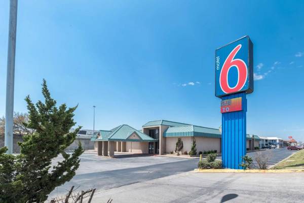 Motel 6-Oklahoma City OK - Bricktown