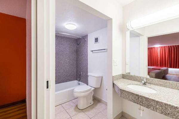 Motel 6-Oklahoma City OK - Bricktown