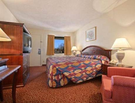 Park Hill Inn and Suites