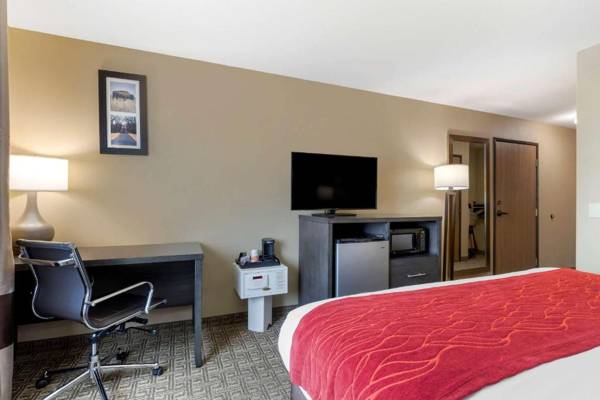 Workspace - Comfort Inn & Suites Ponca City near Marland Mansion