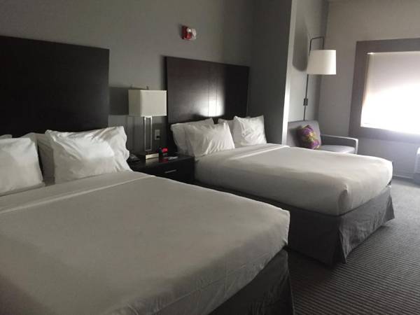 Holiday Inn Express and Suites Tahlequah an IHG Hotel