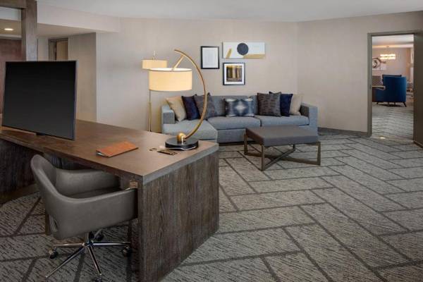 Workspace - DoubleTree by Hilton Tulsa Downtown