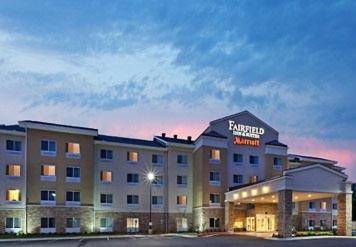 Fairfield Inn and Suites by Marriott Tulsa Southeast/Crossroads Village