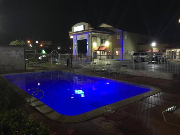 Americas Best Value Inn Tulsa I-44