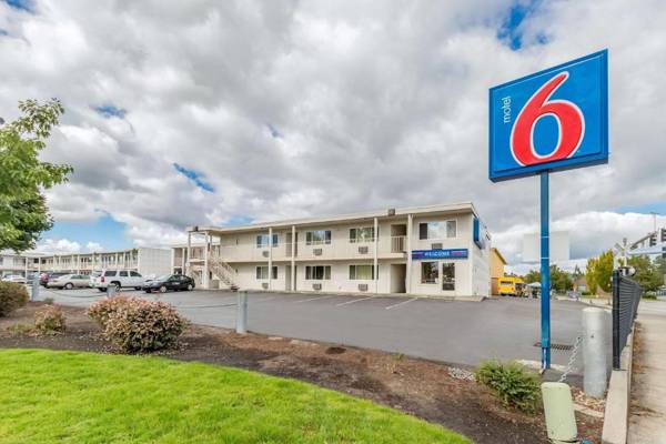 Motel 6-Beaverton OR