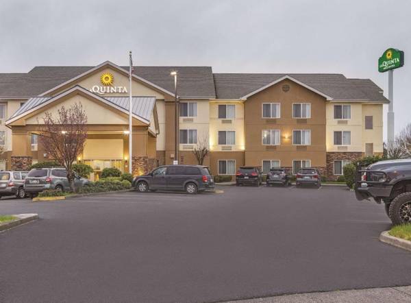 La Quinta Inn & Suites by Wyndham Central Point - Medford