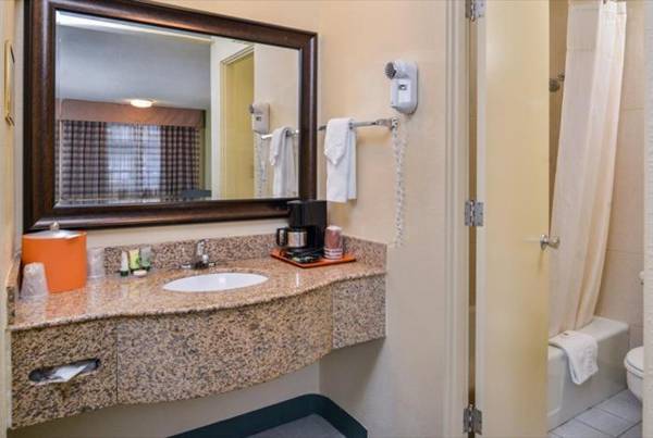 University Inn and Suites Eugene