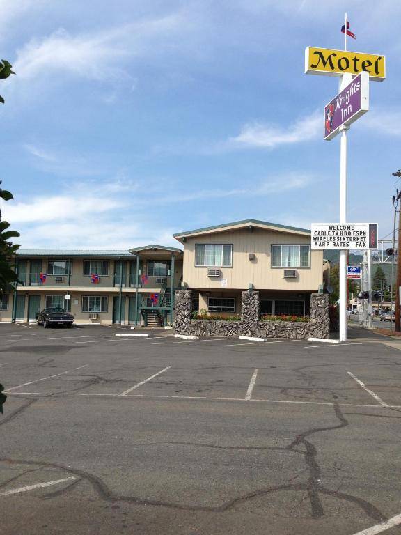 Knights Inn Motel