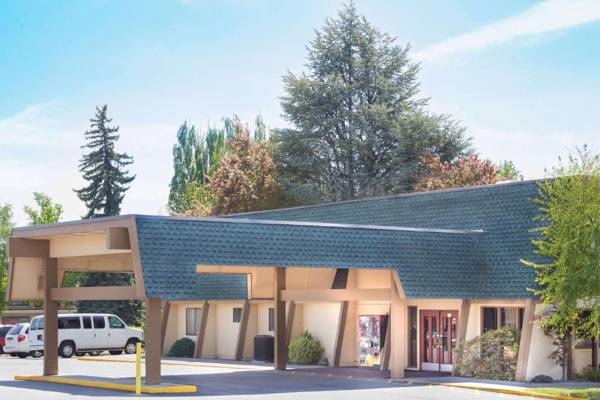 Days Inn by Wyndham Klamath Falls