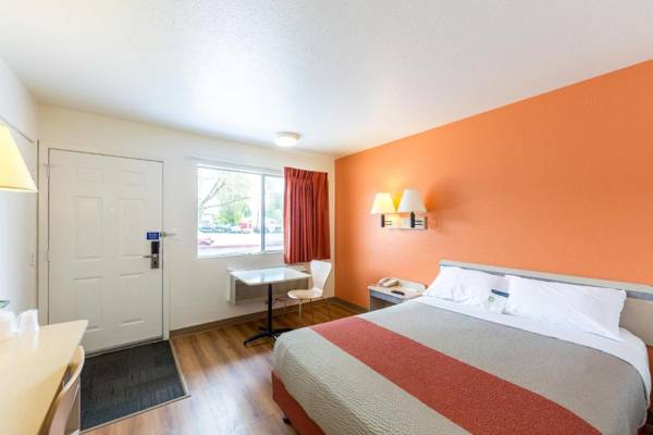 Motel 6-Klamath Falls OR