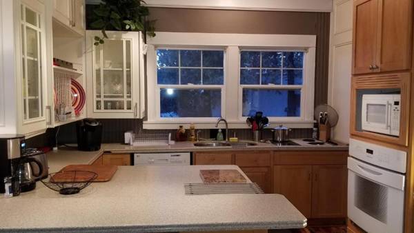 Copper Smarthouse HDTV HULU Keurig ❤ of Downtown