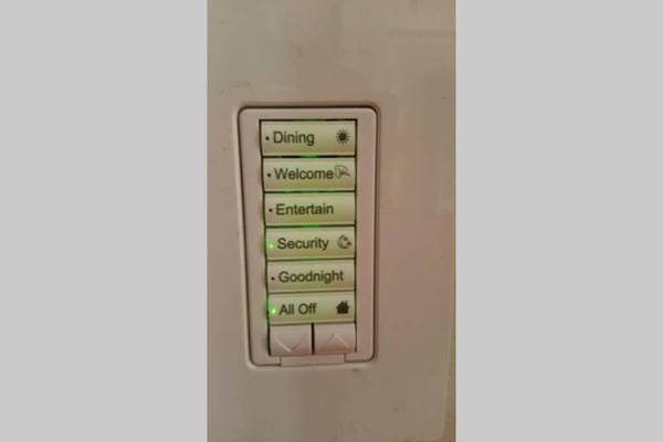 5 Kings Smarthouse Jetted Tub Pet Ok TV Keurig WD