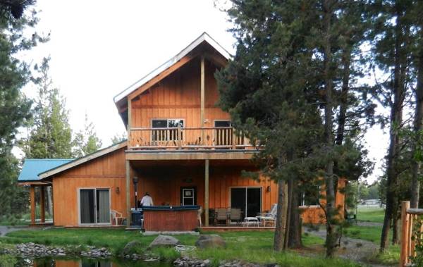 DiamondStone Guest Lodges