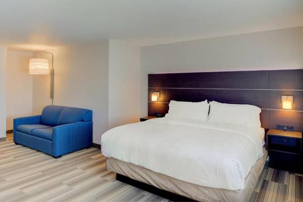 Holiday Inn Express Newberg - Wine Country an IHG Hotel