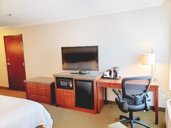 Workspace - Holiday Inn Express Hotel & Suites Portland-Northwest Downtown an IHG Hotel