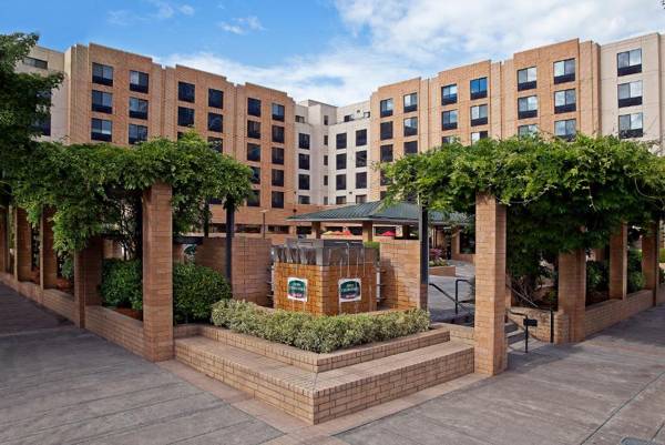 Courtyard Portland Downtown / Convention Center