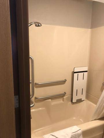 Comfort Suites Portland Airport