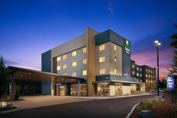Holiday Inn Express & Suites - Portland Airport - Cascade Stn an IHG Hotel