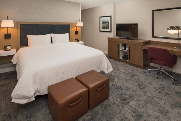 Hampton Inn And Suites By Hilton Portland-Pearl District