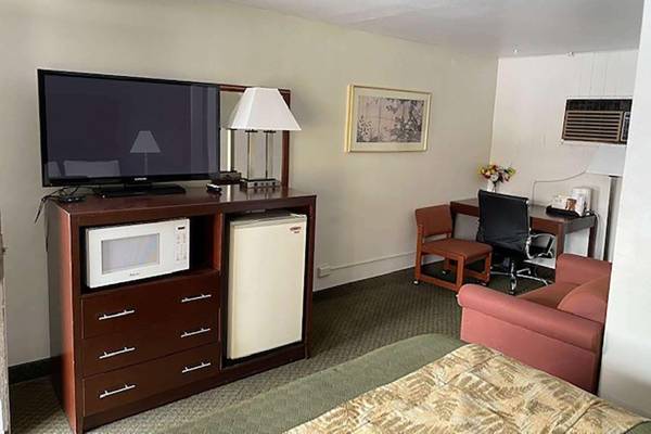 Workspace - Travelodge By Wyndham The Dalles