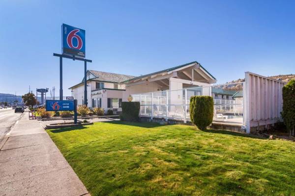 Motel 6-The Dalles OR