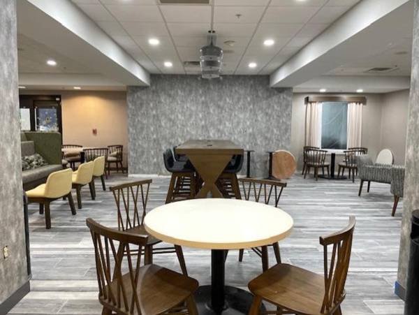 Hampton Inn Belle Vernon