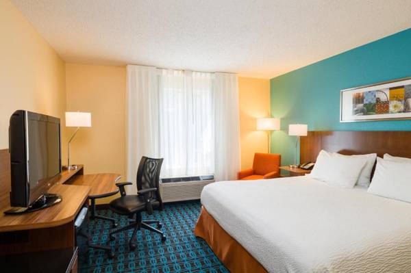 Workspace - Fairfield Inn & Suites by Marriott Allentown Bethlehem/Lehigh Valley Airport