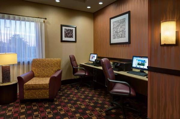 Workspace - Hampton Inn Chambersburg