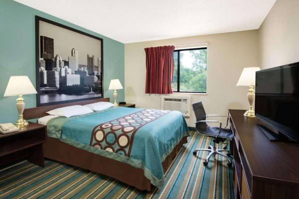 Workspace - Super 8 by Wyndham Pittsburgh Airport/Coraopolis Area
