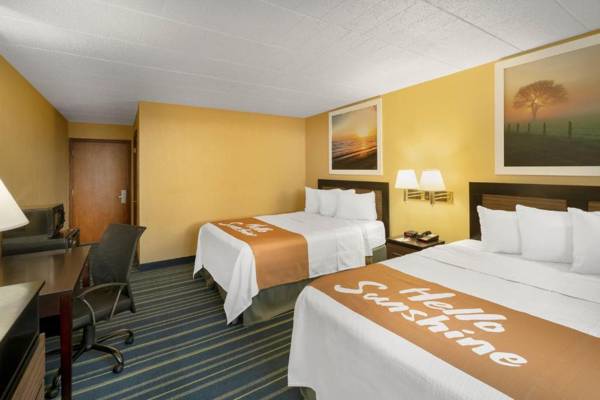 Workspace - Days Inn by Wyndham Scranton PA