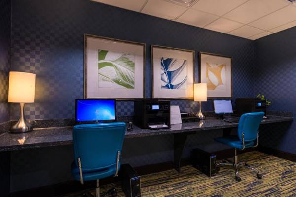 Workspace - Holiday Inn Express and Suites Dickson City an IHG Hotel