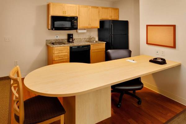 Candlewood Suites Harrisburg I-81 Hershey Area an IHG Hotel