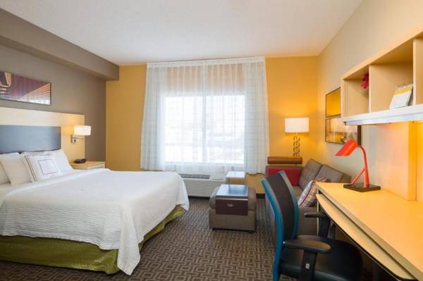 Workspace - TownePlace Suites by Marriott Harrisburg Hershey