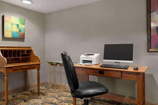 Workspace - Hawthorn Suites by Wyndham Lancaster