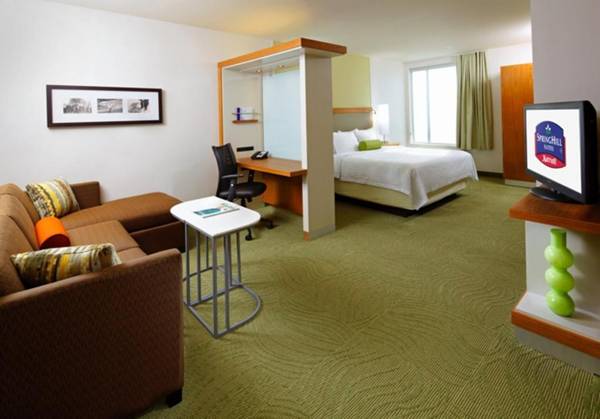 Workspace - SpringHill Suites by Marriott Pittsburgh Latrobe