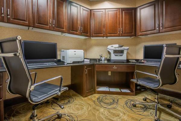 Workspace - Hampton Inn Meadville