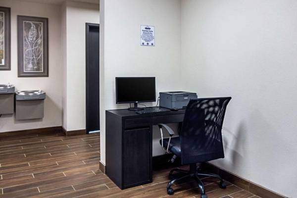 Workspace - Suburban Extended Stay Hotel Monaca