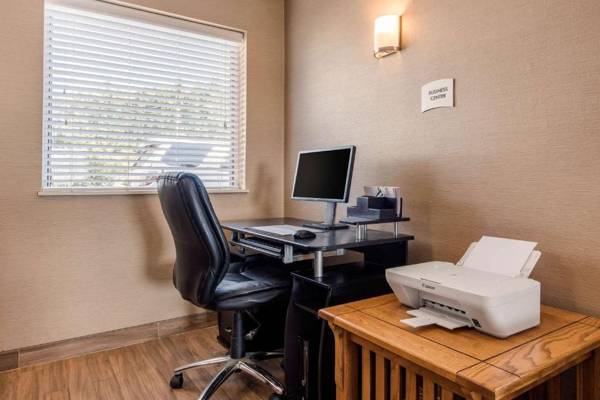 Workspace - Quality Inn New Castle