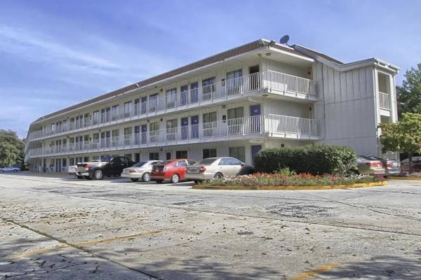 Motel 6-New Cumberland PA - Harrisburg - Hershey South