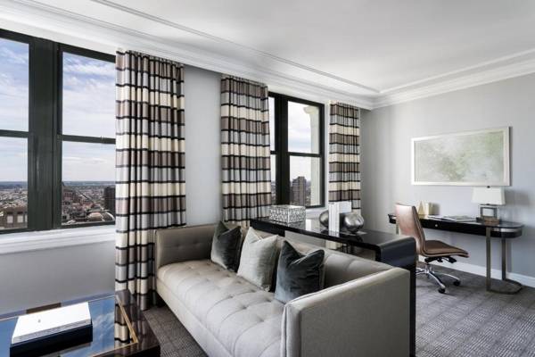 Workspace - The Ritz-Carlton Philadelphia