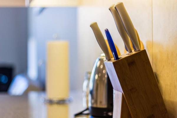 Fantastic Philly Fully Furnished Apartments